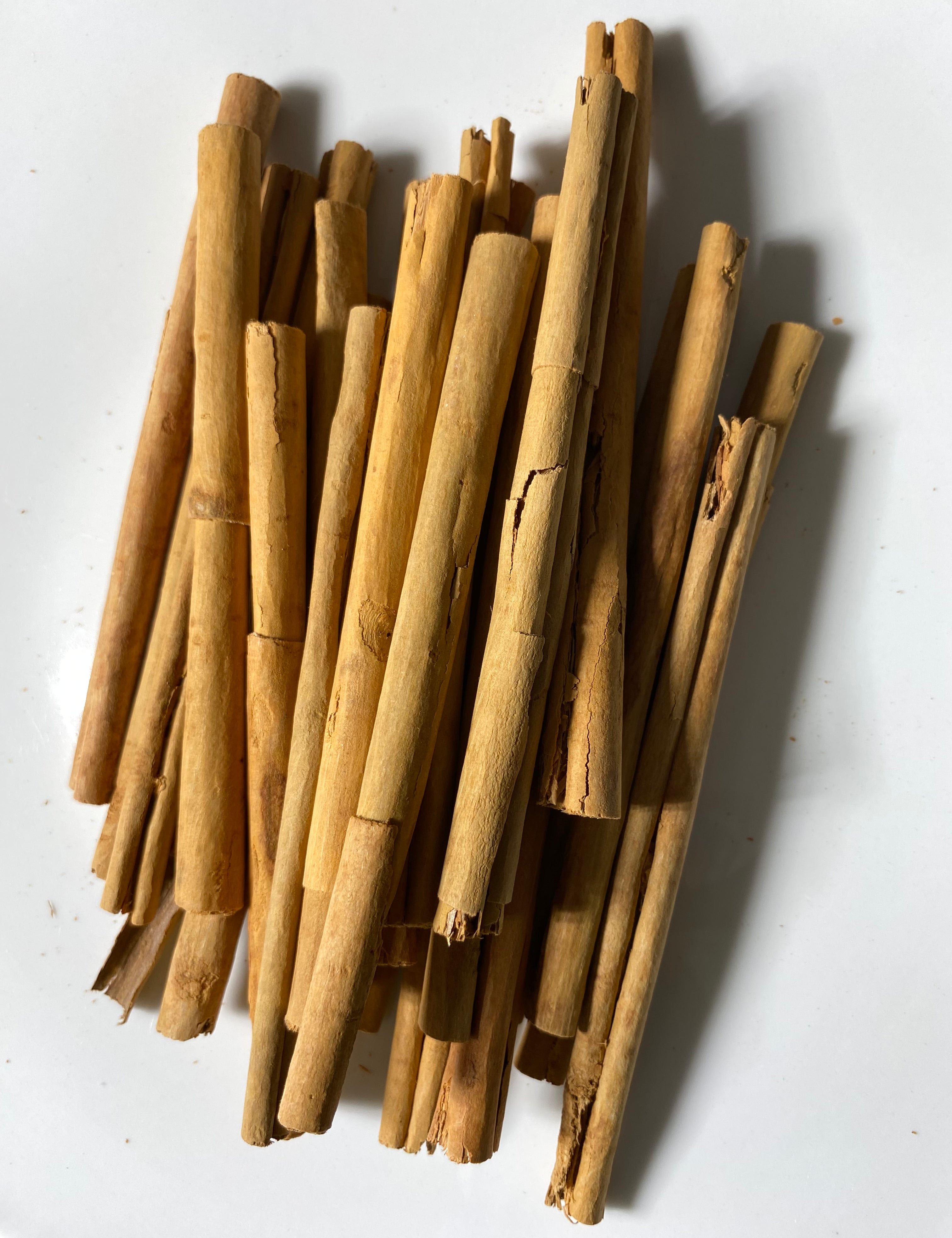 Organic Ceylon Cinnamon (Cinnamomum verum) sticks - 1 oz (28g) - Ayoni Wellness