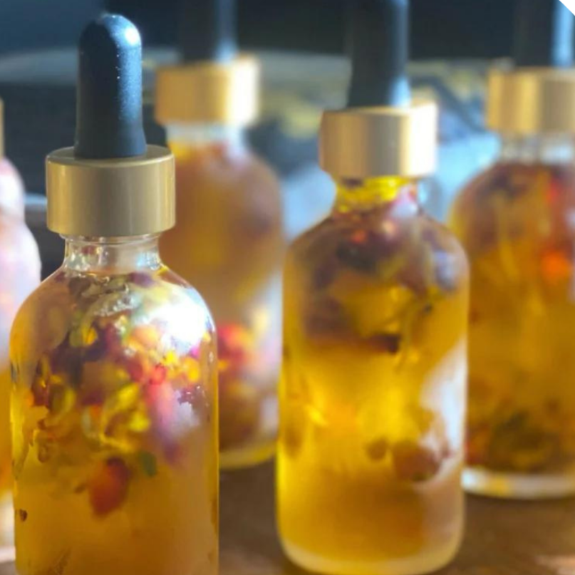 ayoni_wellness_honeysuckle_rose_body_oil.png