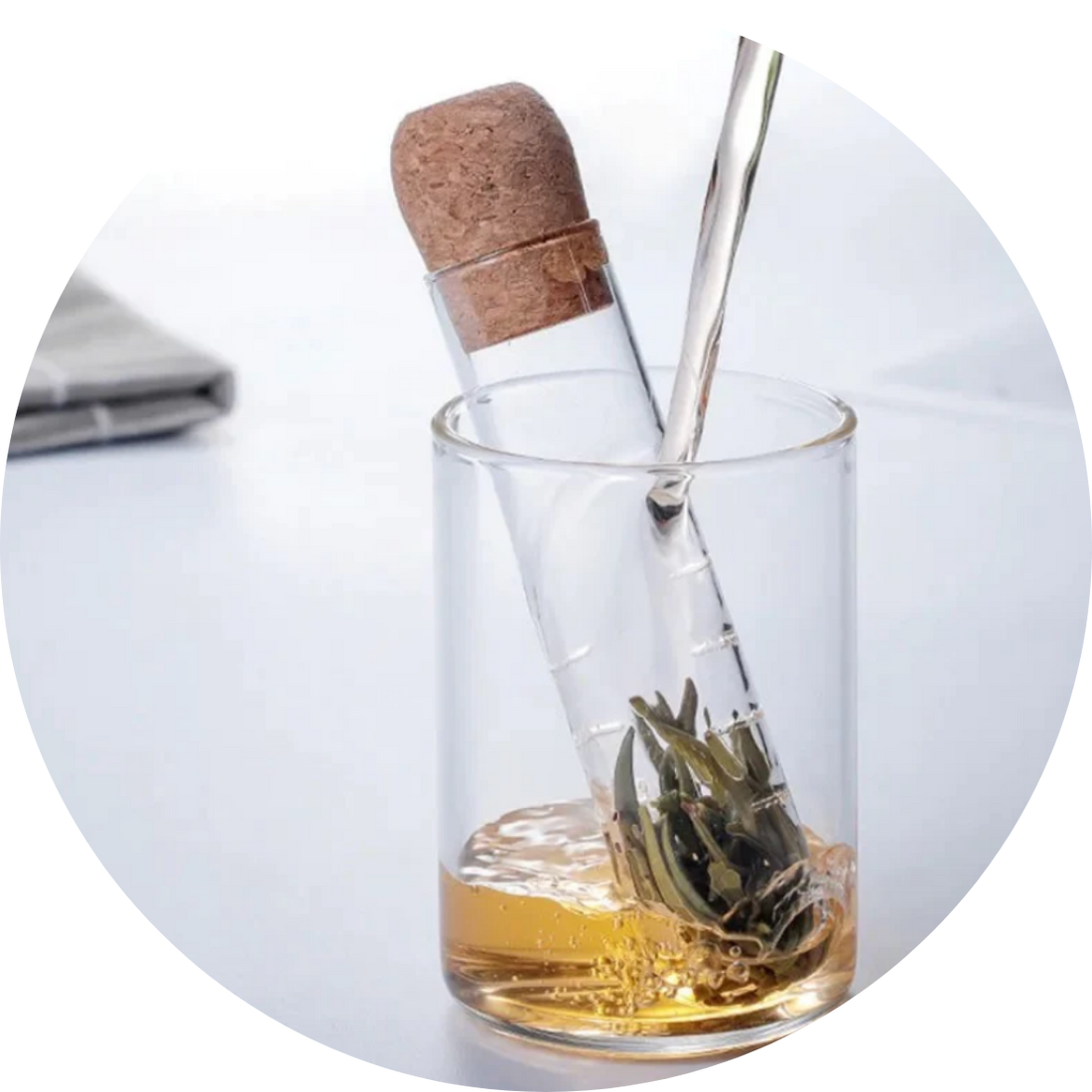 Portable Glass Tea Strainer with Cork Lid